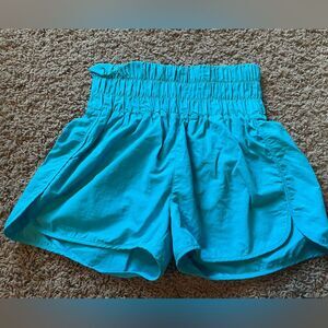 Zenana blue high waist shorts size small boutique back pocket 2 1/2 inseam